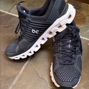 On Running black and white Athletic Shoes